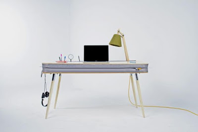 Những mẫu bàn làm việc độc đáo cho không gian nhỏ hẹp