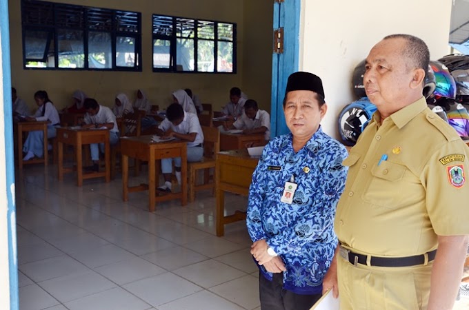 Ka.Kankemenag Tinjau UASBN Tingkat SMA