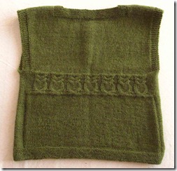 Grøn-uglevest,-bagfra