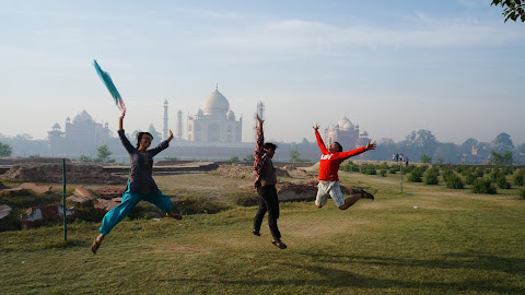 Menikmati Pagi di Mehtab Bagh, Taj Mahal India