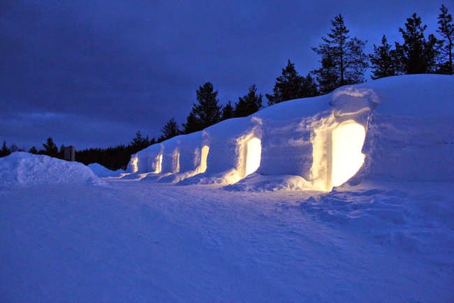 6.) This beautiful interconnected series of igloos is located in Finland. Imagine a whole neighborhood of these things! - These Are 13 Of The Coolest Igloos From Around The World