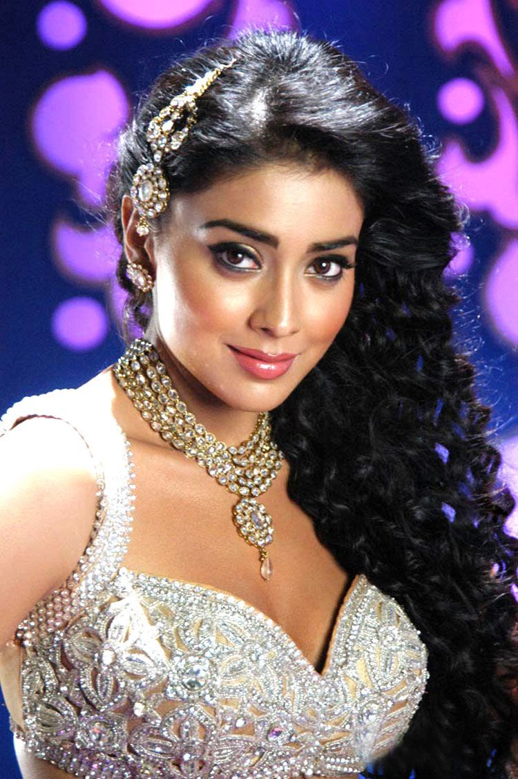 Actress Shreya in Hot Item song photos