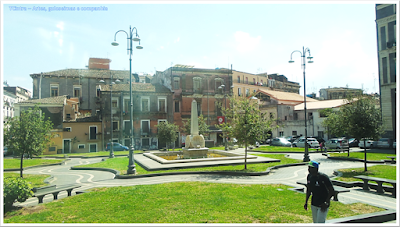 Piazza Cutelli; Fontana delle Conchiglie; Sicília; Barroco siciliano; villa; palazzo; piazza; 