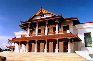 istana termegah di indonesia