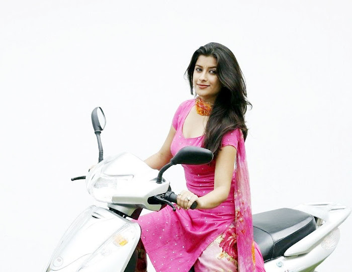 madhurima spicy latest photos