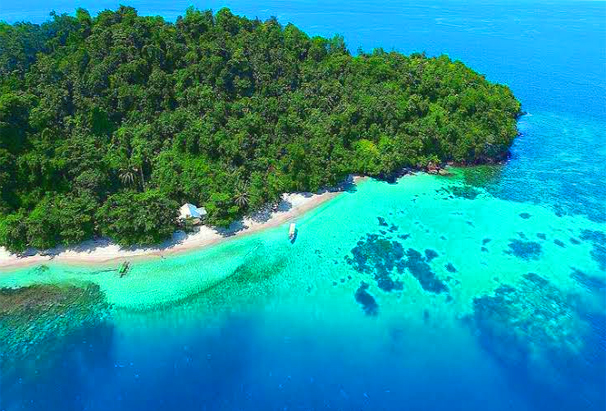 Pulau Lampu di Kabupaten Sumbawa, Provinsi Nusa Tenggara Barat