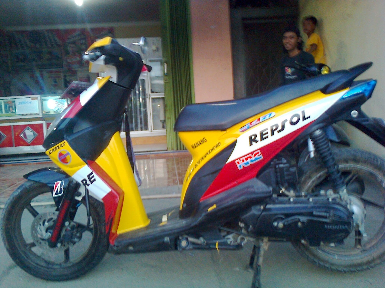 Gambar Modifikasi Aneka Modifikasi Honda Beat Cutting Sticker