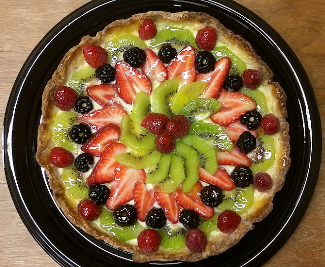 Classic French fruit tart