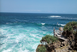 Review Unik dan Indahnya Pantai Nglambor Gunung Kidul Yogyakarta