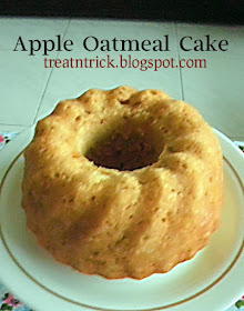 apple oatmeal cake recipe @ http://treatntrick.blogspot.com