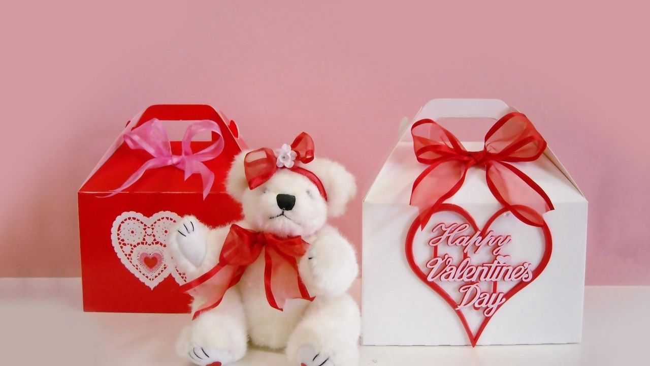 Wallpaper Valentines Day Bear Sitting Gifts Hearts Bows