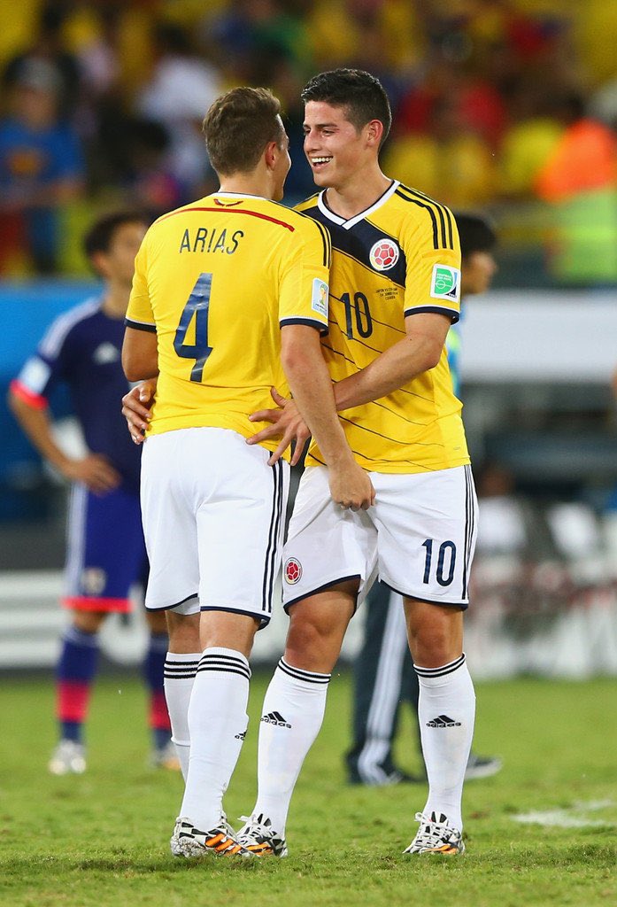 futbolistas colombianos tocandosen