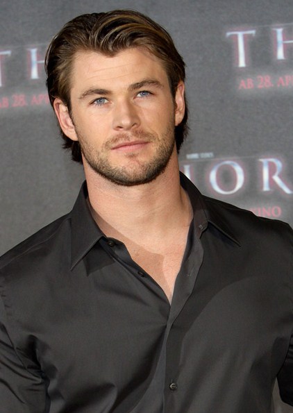 chris hemsworth body. chris hemsworth body.