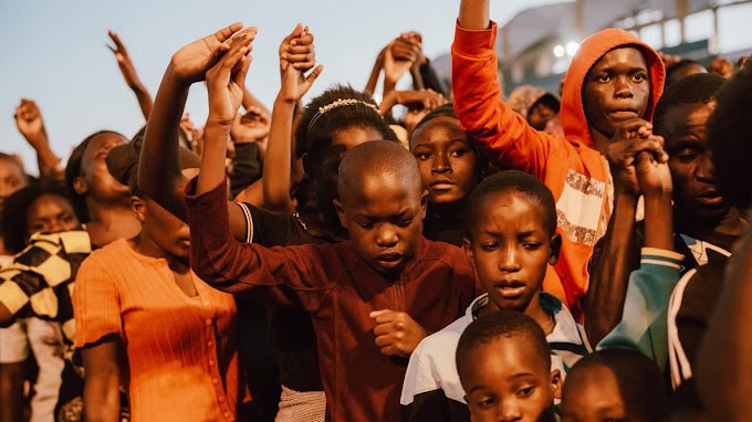 Cruzadas en África: Más de un millón de personas se entregan a Cristo y experimentan milagros