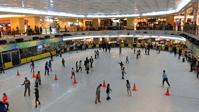 Ice Skating Terbesar di Indonesia