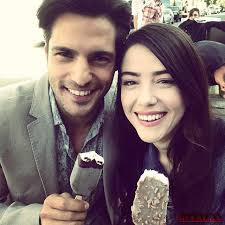 Foto Keren Serkan Cayoglu Pemeran Ayaz Cinta Di Musim Cherry