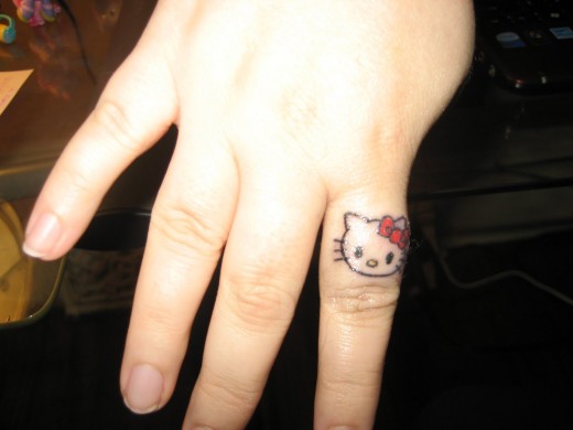 Cute and Stylish Small Hand Tattoos For Girls 2012