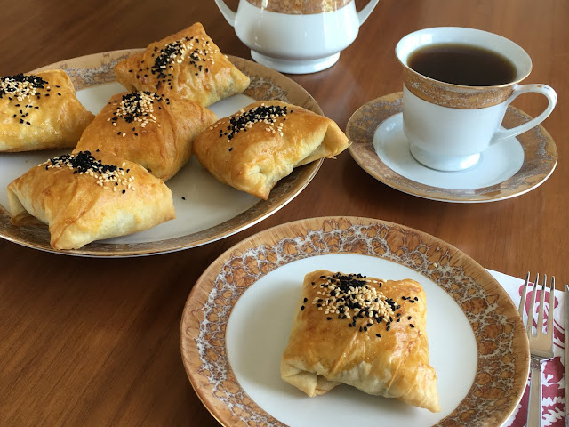 Börek tarifleri, Garnitürlü börek tarifi, Kolay tarifler, Kahvaltılık tarifler, videolu tarifler