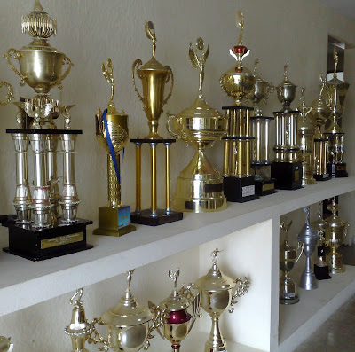 SALA DE TROFÉUS 2A