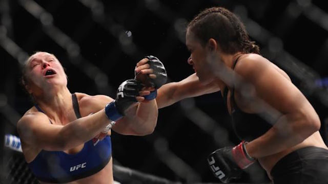 RONDA ROUSEY SENDO NOCAUTEADO PELA BRASILEIRA AMANDA