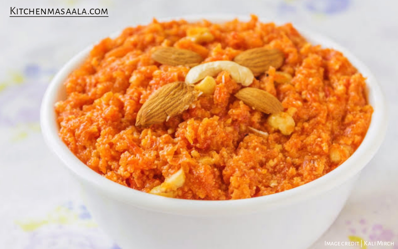इस आसान ट्रिक से घर मे ही बनाये हलवाई जैसा गाजर का हलवा || Gajar ka halwa recipe in hindi, Gajar ka halwa image, गाजर का हलवा फोटो, kitchenmasaala