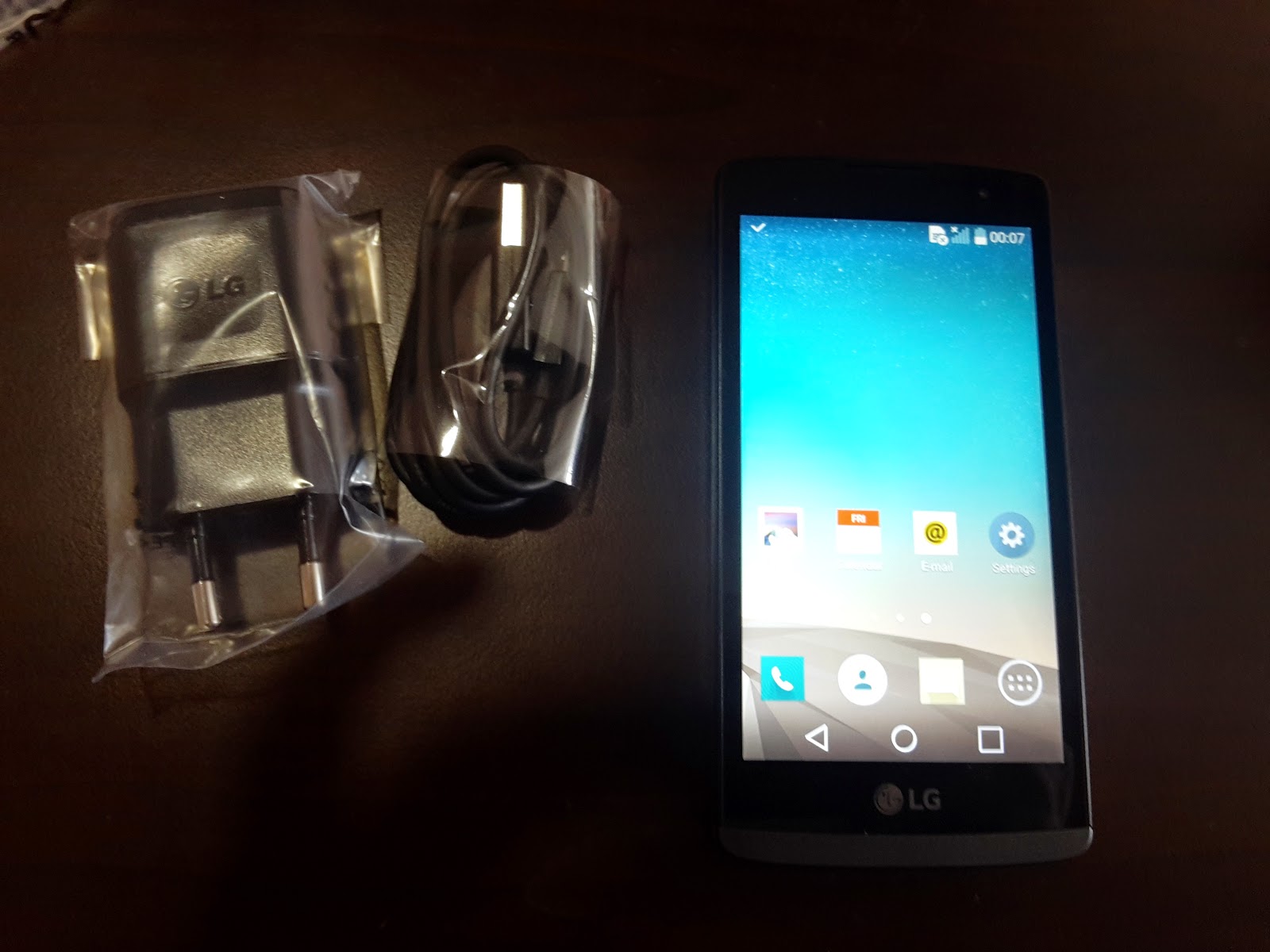 LG Leon Smartphone Review Test And Review