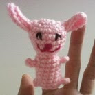 http://translate.google.es/translate?hl=es&sl=auto&tl=es&u=http%3A%2F%2Ffreepatternsbyh.blogspot.com.es%2F2015%2F03%2Fbunny-rabbit-finger-puppet.html