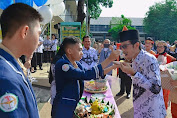 Syukuran HGN SMA Negeri 3 Medan Gelar Upacara dan Pemotongan Nasi Tumpeng Syukuran Hari Guru Nasional