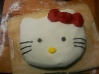 homemade hello kitty cake