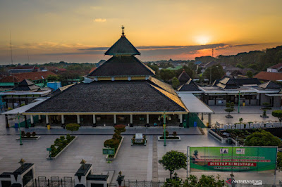 Masjid Agung Demak, Tempat Sunan Bonang Berdakwah Melalui Seni dan Sastra