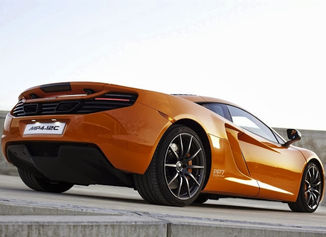 2014 McLaren MP4-12C Shooting Brake Wallpaper