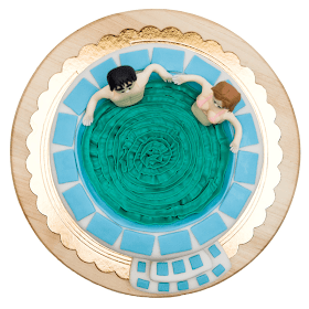 Jacuzzi fondant cake top view into the pool
