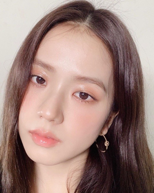 BLACKPINK Jisoo showed off her innocent beauty and pretty ...