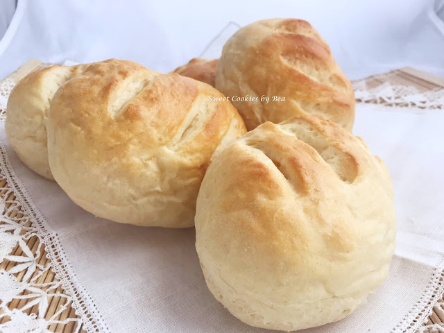 Bollos de leche super esponjosos rellenos de crema de avellanas