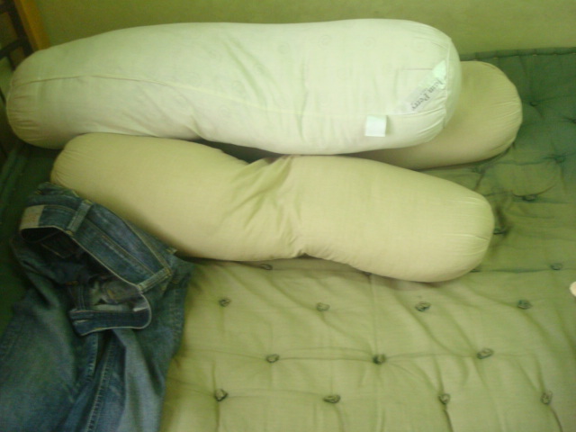 KETUMPIT: Tilam /bantal /guling kapuk