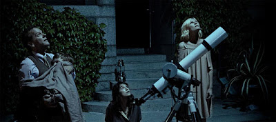 Kirsten Dunst, Charlotte Gainsbourg e Kiefer Sutherland em Melancolia