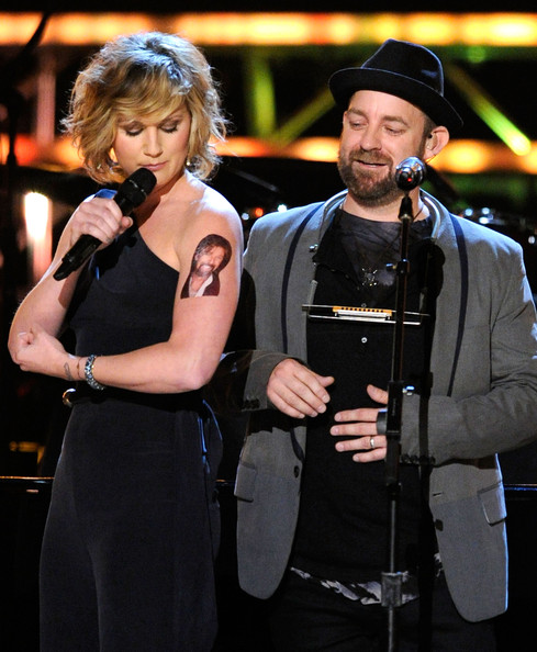 gudu ngiseng blog: jennifer nettles tattoo