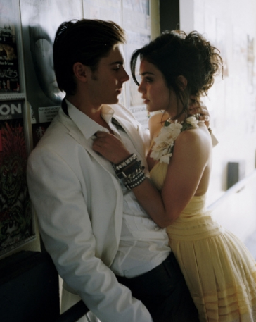 zac efron 2011 photoshoot. vanessa Hudgen and Zac Efron