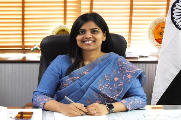 DC-NEHA-SINGH-PALWAL