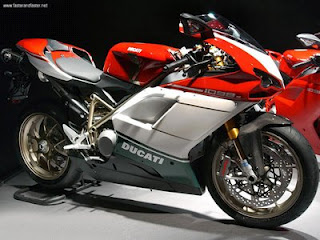 Ducati 1198 and 1198S 2009