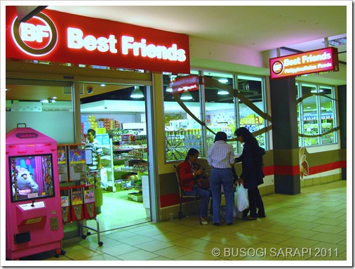 BEST FRIENDS F. VALLEY© BUSOG! SARAP! 2010