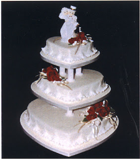 pictures of wedding cakes,wedding cake pictures,wedding cake decorations,wedding cake,heart shaped wedding cake
