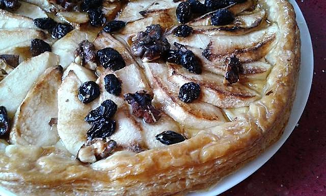 Tarta de manzana, nueces y pasas al Pedro Ximenez