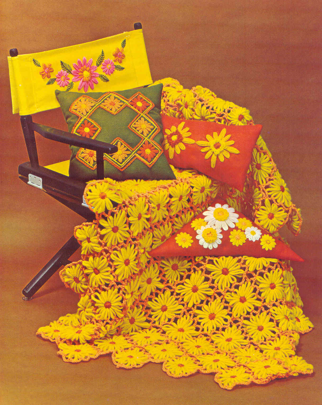gold country girls Studio Twelve Flower Loom 