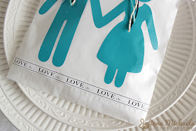 SRM Stickers Blog - Playing with Vinyl: Tutorial by Juliana - #vnyl #wedding #glassine bag #favors #tutorial 