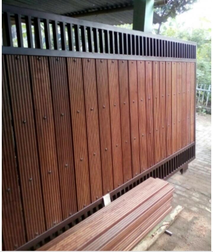 model harga pagar kayu  besi minimalis murah