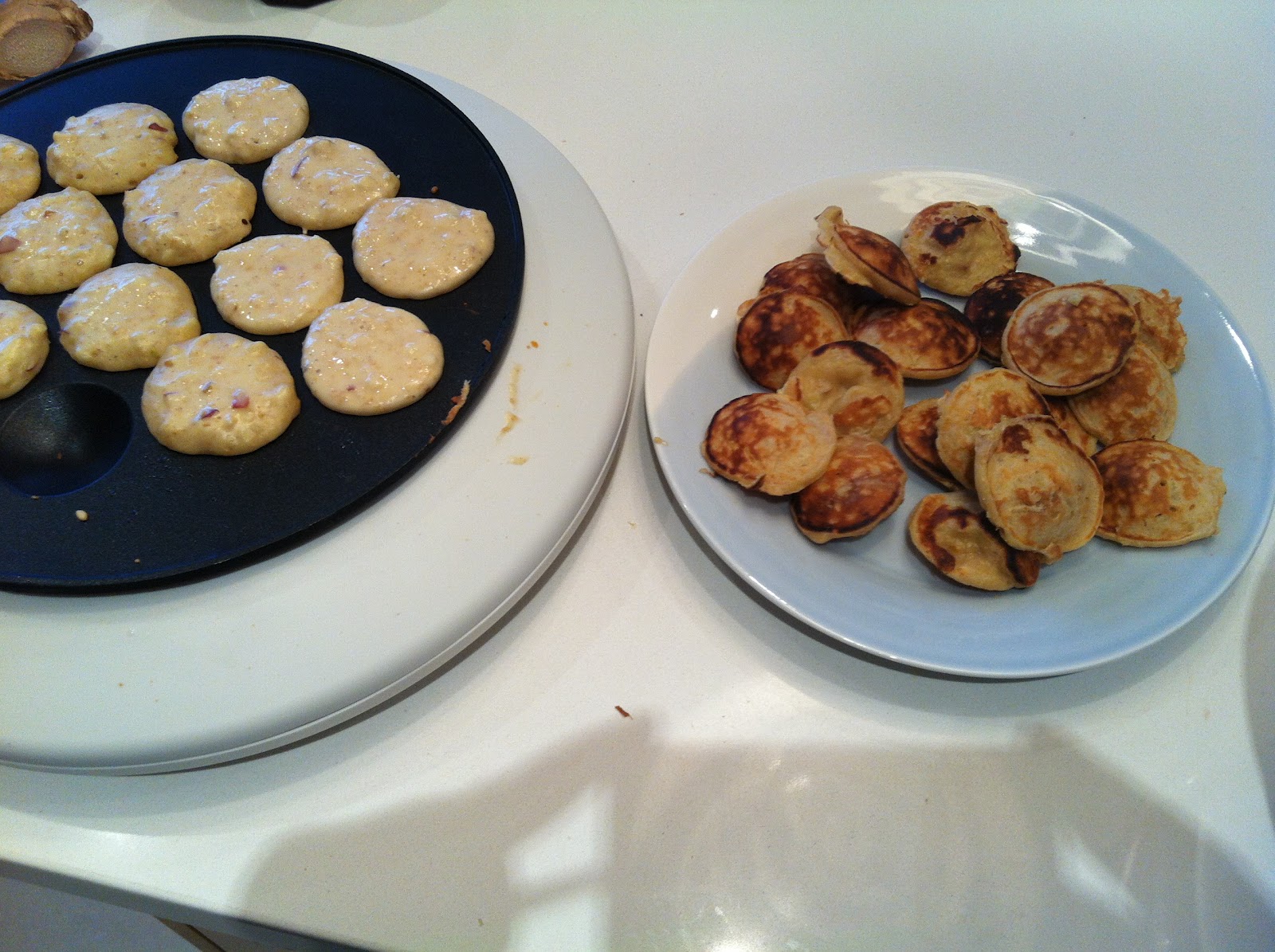 Apple Chic Poffertjes Pancakes)  how rise to (Dutch make Mummy: pancakes