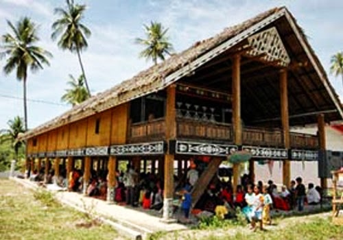 Rumah Panjang Betang Kalimantan Barat