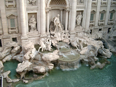 Side Pose of Trevi Fountan