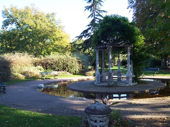 2008.10.10-026 jardin public